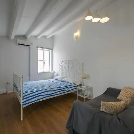 Laco Studio With Balcony *